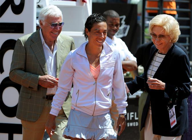 Pietrangeli, Lea Pericoli e la vincitrice del Roland Garros, Francesca Schiavone. Ansa